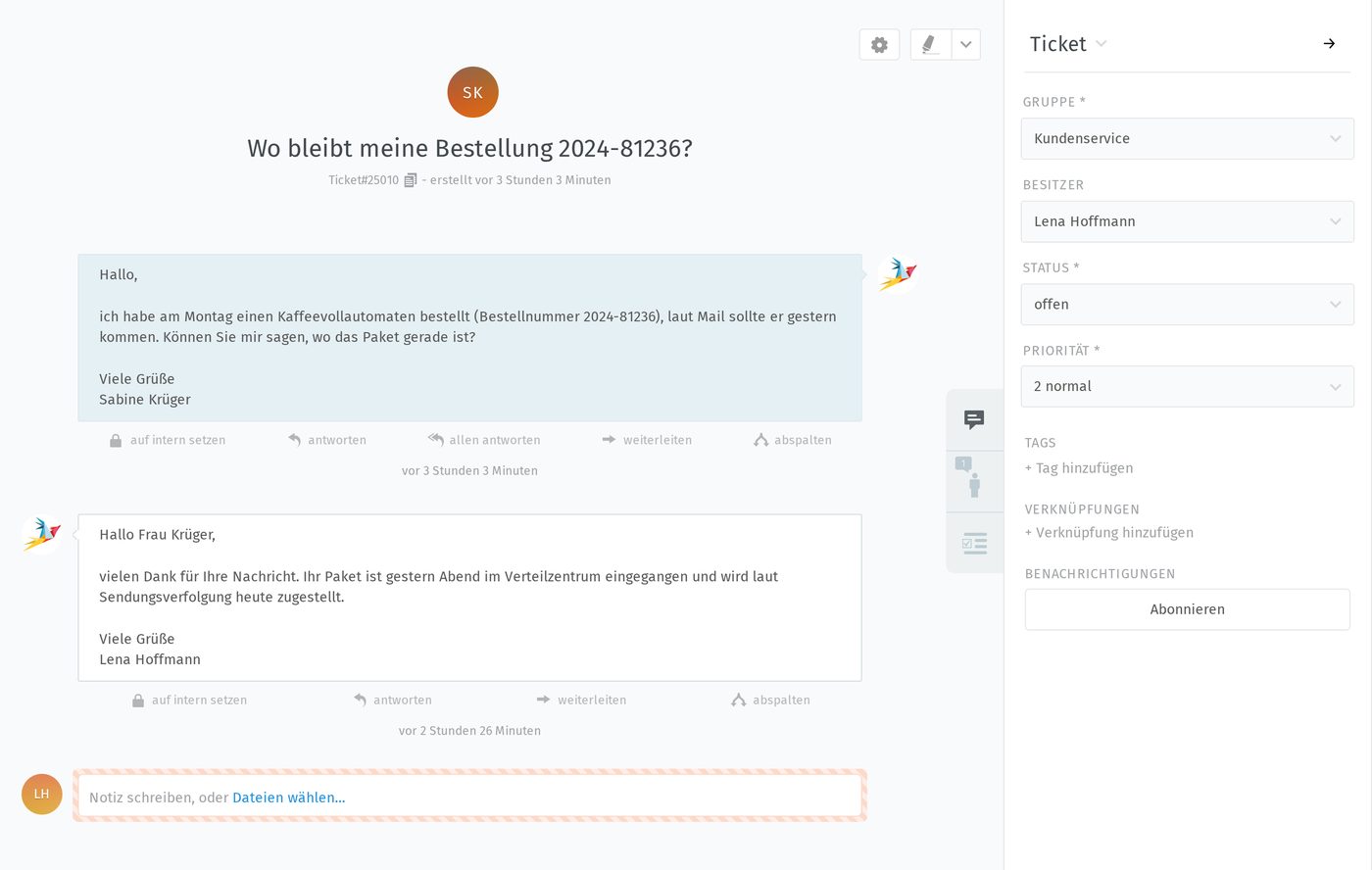 Ein Ticket in Zammad: Kundenanfrage, Antwort des Teams und rechts Gruppe, Bearbeiterin, Status und Priorität